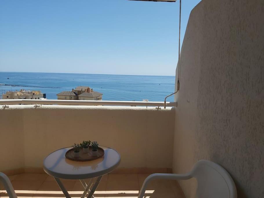 360° Seaview Benalbeach Apartment Benalmadena Luaran gambar